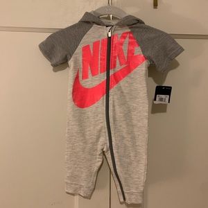 Nike baby girls jumpsuit